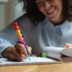 LEGAMI 12 Ineinandersteckbare Buntstifte - Dream in Colour – Bild 8