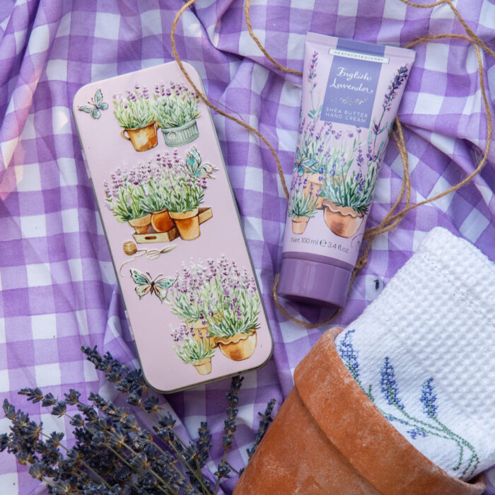 Heathcote & Ivory Englisch Lavender - Handcreme in der Dose – Bild 4