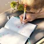 LEGAMI Löschbarere Gelstift Hen "I Care a Lot" - Erasable Pen – Bild 5